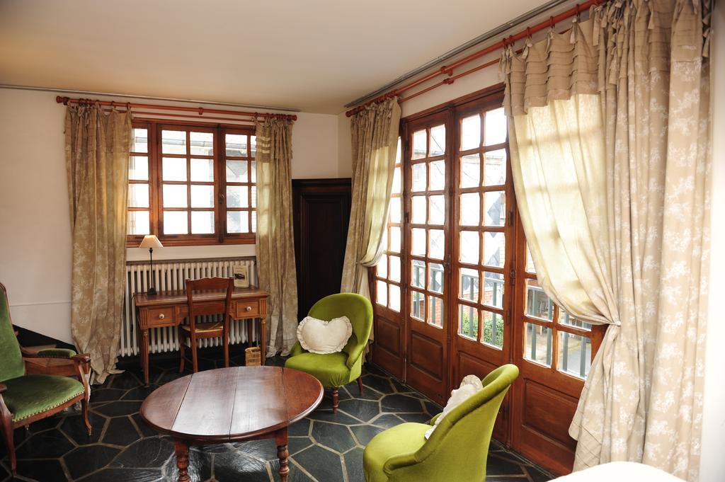 Auberge De L'Abbaye Signy-lʼAbbaye Esterno foto